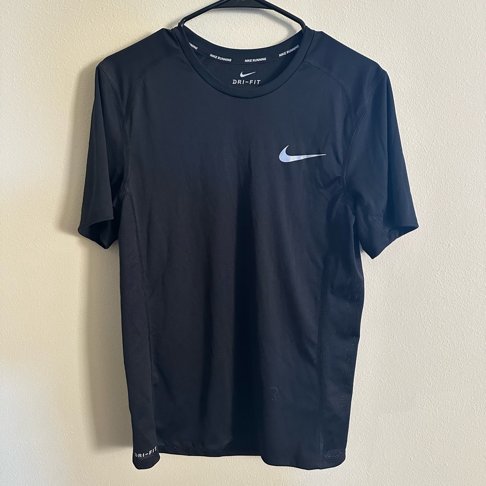 Nike Dri Fit Men’s Tshirt